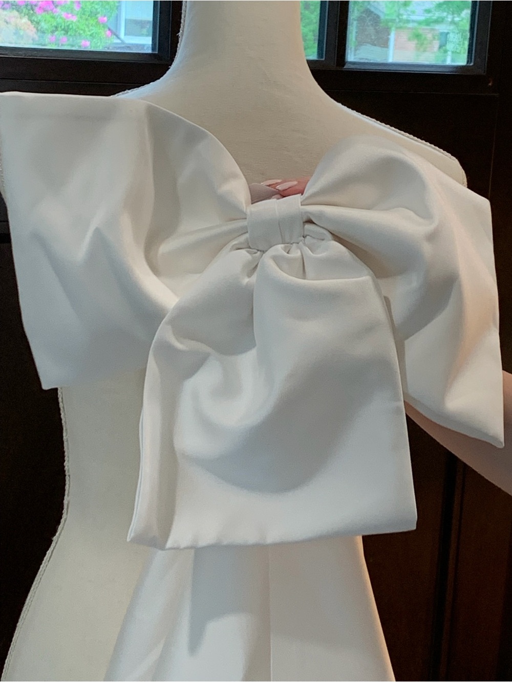 Elegant Strapless White Satin Ball Gown Wedding Dress - Picture 6 of 9